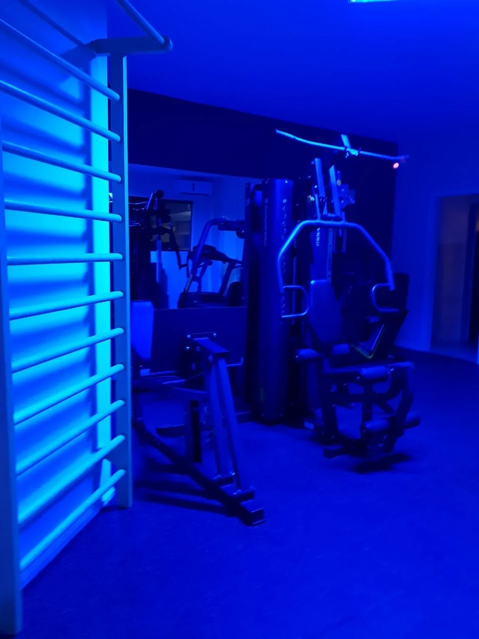 Foto 3 - Triplex em   condomínio frente mar na  praia da cachoeira!