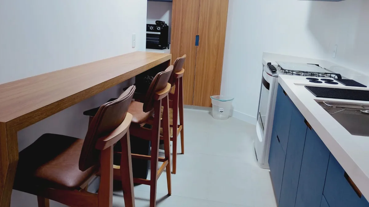 Foto 3 - Apto em condomínio completo com piscina!